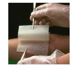 GARZA MEDICATA BACTIGRAS CON CLOREXIDINA ACETATO 0,5% 10X10CM 10 PEZZI - farmacialombardia.it