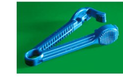 STRINGITUBO PER CATETERE. LUNGHEZZA 6CM. - farmacialombardia.it