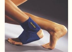 CAVIGLIERA PER CONTENIMENTO NEW EDGE 010 REGOLABILE BLU MISURA UNICA - farmacialombardia.it
