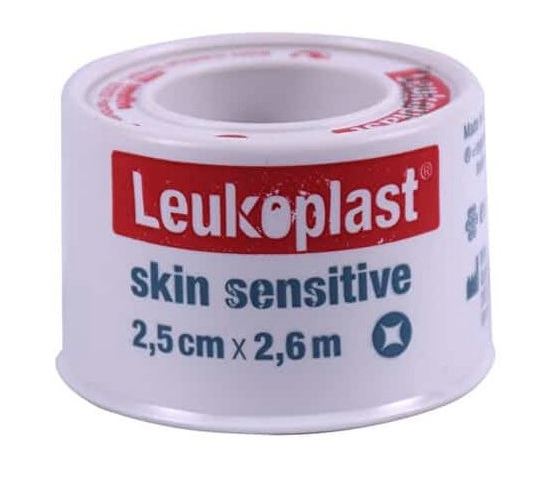 LEUKOPLAST SKIN SENSITIVE CEROTTO SU ROCCHETTO CON MASSA ADESIVA IN SILICONE M2,6 X 2,5CM 1 PEZZO - farmacialombardia.it