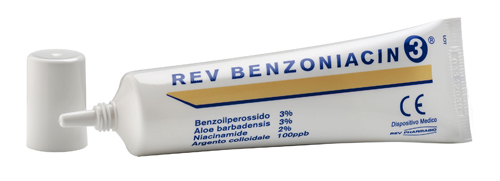 REV BENZONIACIN 3 CREMA 30 ML - farmacialombardia.it
